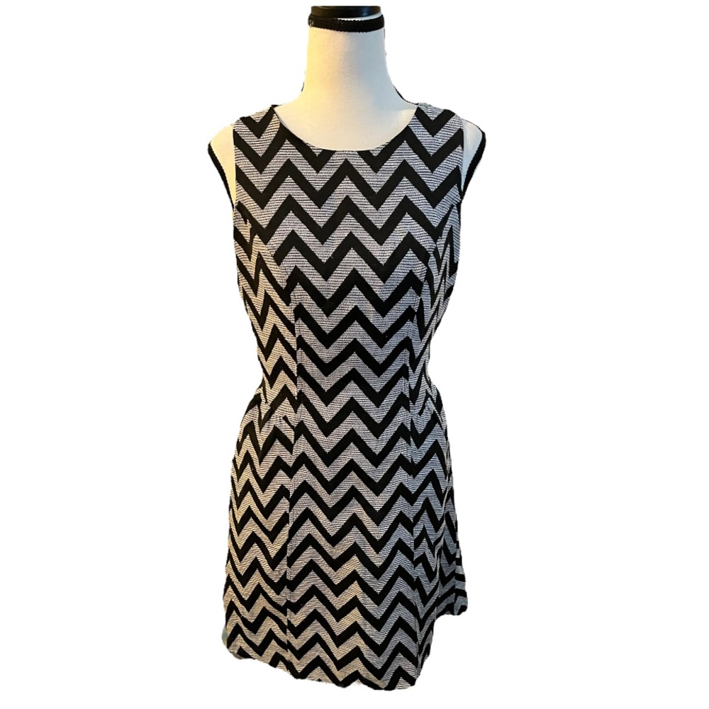 Charming Charlie Chevron Dress Tank Casual Mini Short Business Casual Small S - Picture 1 of 5